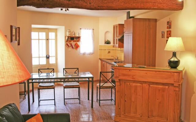 Alluring holiday home in Cazouls D'hérault with pool