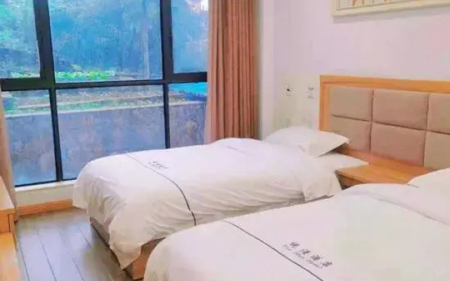 Yueman Hotel