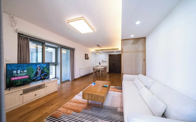 Tyms 3BR 2BA Apt Near Metro