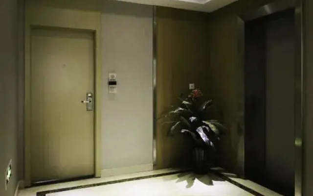 Shangpin E-sports Business Hotel