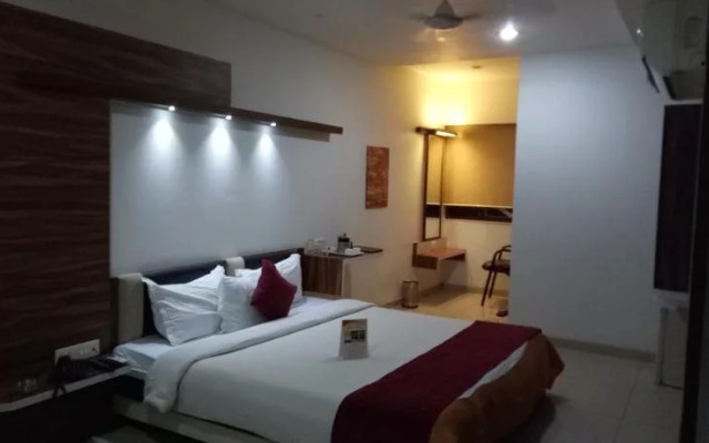 Hotel Kalinga Lake View