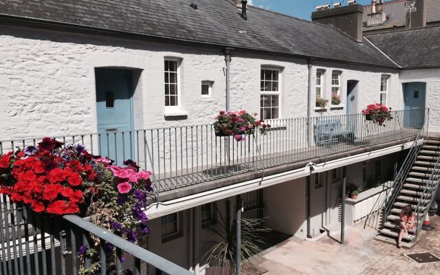 Trinity Mews