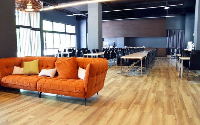 Huashe Hotel Chiayi Branch
