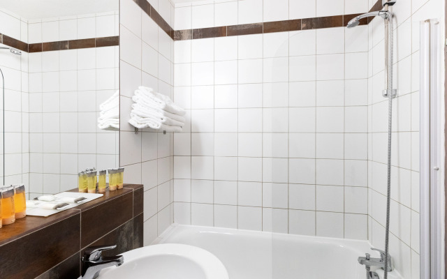 SOWELL Family Les Bergers