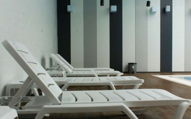 Julia Domna Apartments