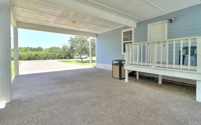 Seashell Memories 2 Bedroom Home by RedAwning