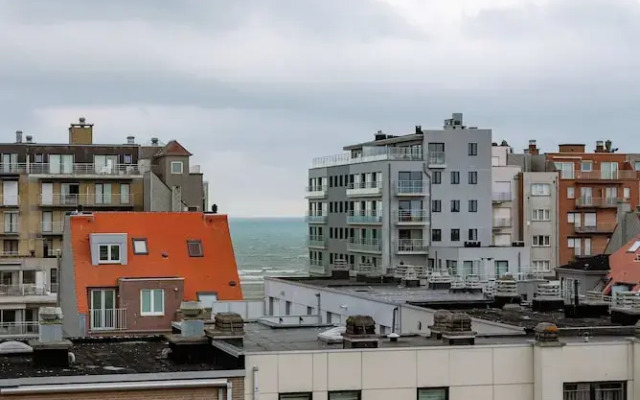 Cozy Apartment Close to the Beach