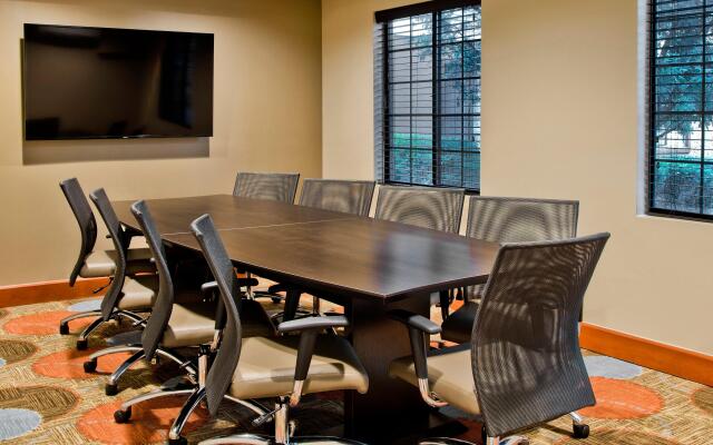 Staybridge Suites Charlotte Ballantyne by IHG
