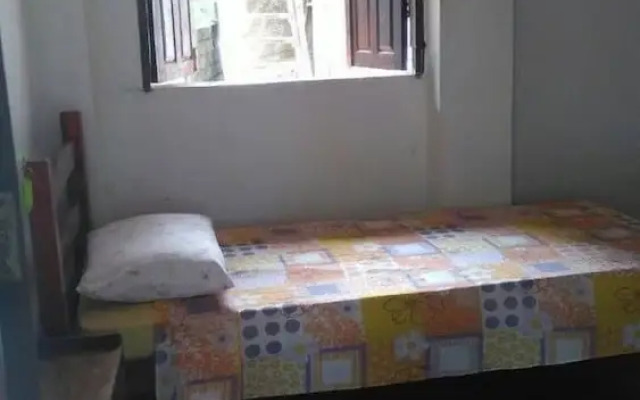 Pousada Navio Hostel e Camping Pop