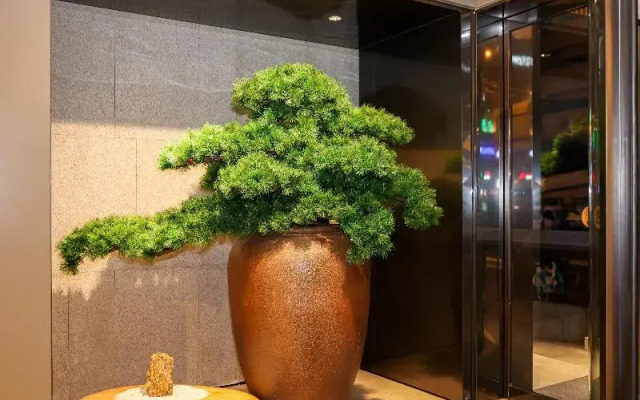 Ji Hotel (Chengdu Tianfu Square Daye Road Store)