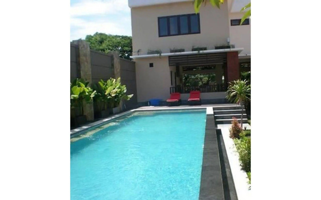 Svarna Suite Seminyak
