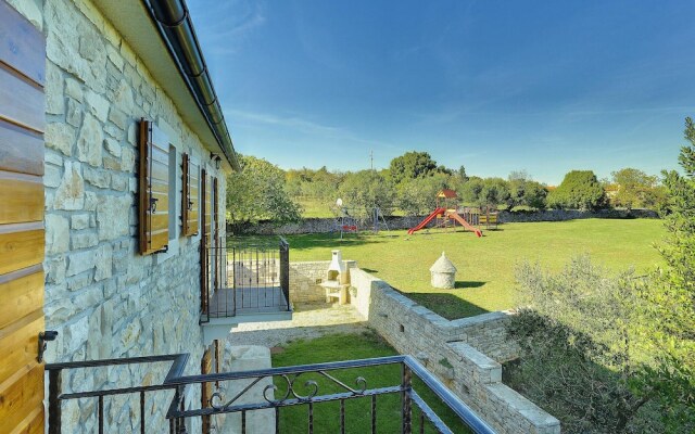 Stunning Apartment in Rakalj With 1 Bedrooms and Wifi