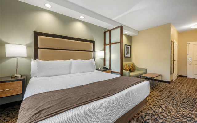 Best Western Plus College Park Hotel