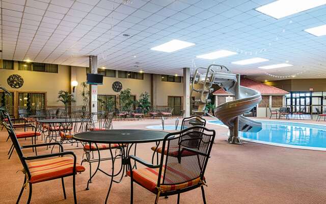 Clarion Inn Garden City