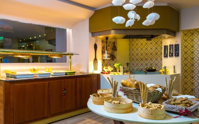Hotel Ideon