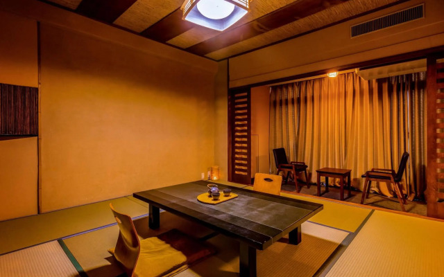 Ooedo Onsen Monogatari Premium Shirahama Saichoraku