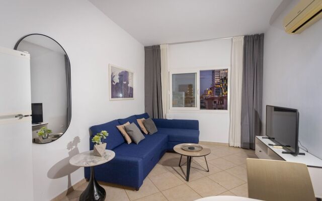 Palm Beach Sea View Apartment