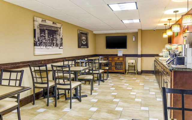 Quality Inn & Suites Atlanta Stone Mountain