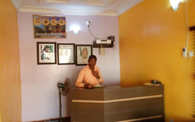 Orange Groove Hotel