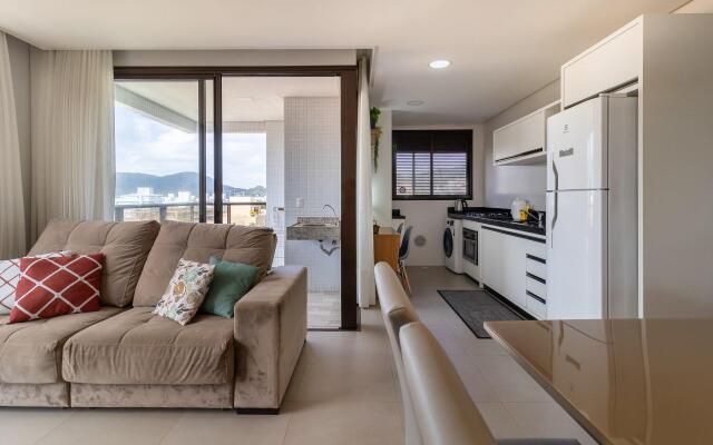 Belo apto pé na areia em Bombinhas CSD301