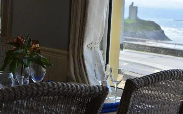 Cliff House Hotel