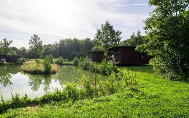 Charming Bungalow & Pools