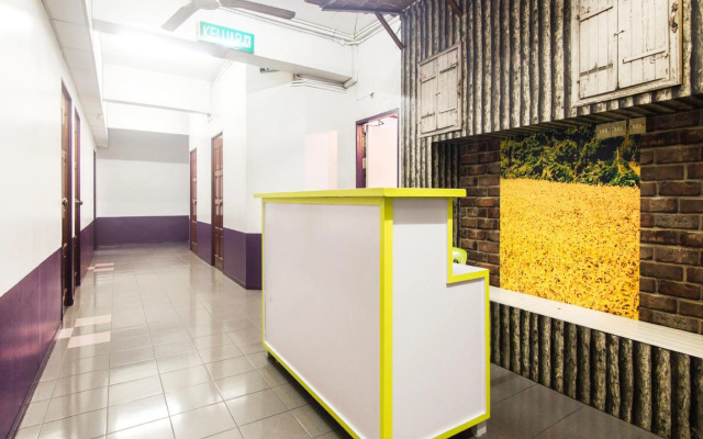 OYO 880 Hotel Purple Town