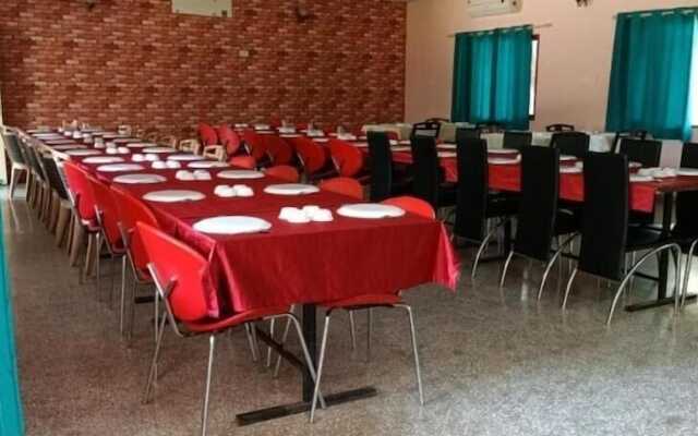 Narmada Hills Resort
