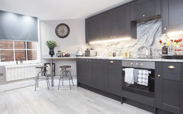 Priory House Apartments 1