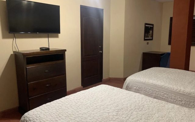 Zapata Hotel y Plaza