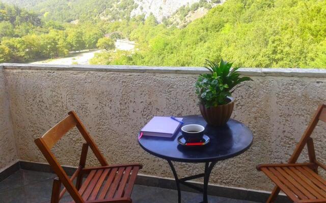 Pyli Hotel