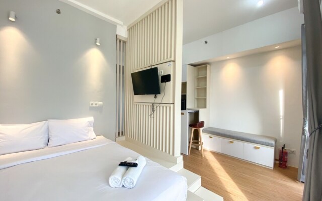 Homey And Elegant Studio Vasanta Innopark Apartment