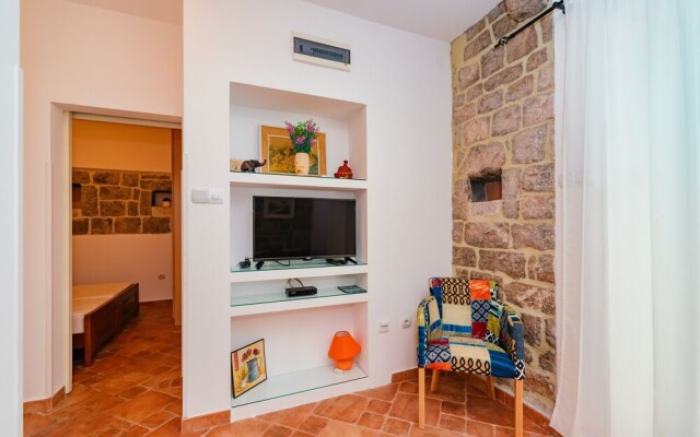 Apartment Bigovo Veljic-traste