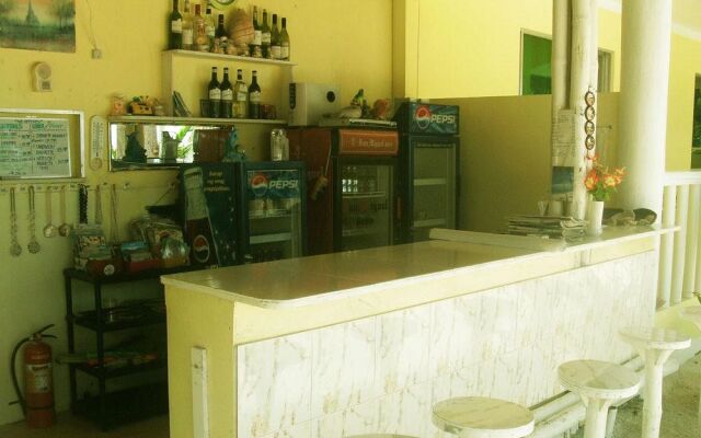 White Beach Bungalows