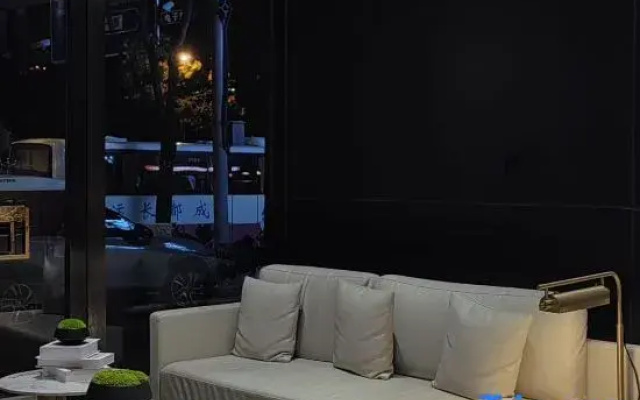 Yajue Hotel