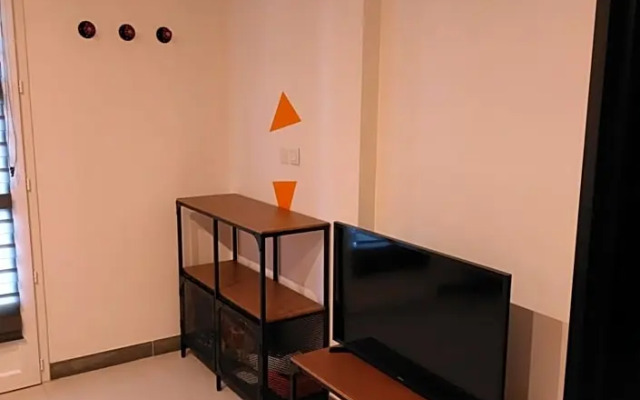 Le Mas Des Roches Jacuzzi Privatif (Adults Only)