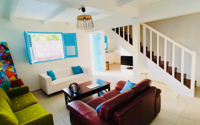 Location Maison Bleue avec piscine privative au Carbet Martinique