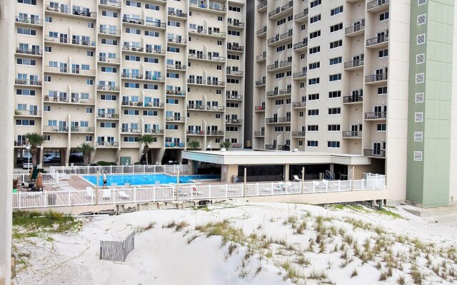 Pinnacle Port B2-208