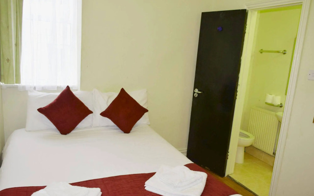 Queens Drive Hotel