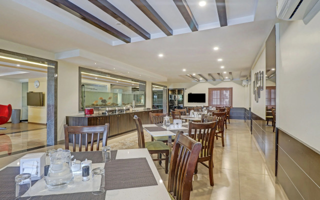 Treebo Tryst Raj Vista