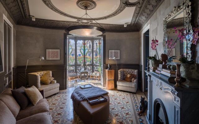 Barcelona - 2 Bedroom Apartment, Fireplace, Stained Glass Window - Hoa 42130