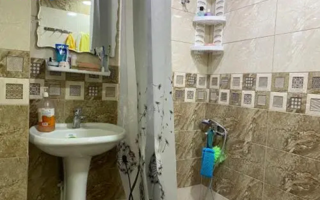 Lovely 2-bedroom apartment near AYB school