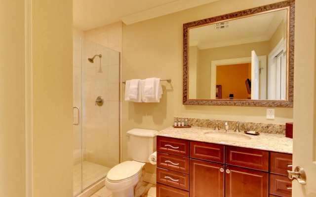 Emerald Grande Condominiums at HarborWalk Village