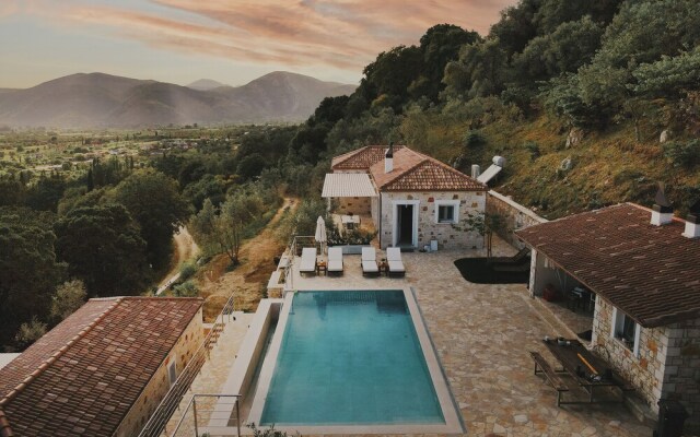 Astrali Stone Villas