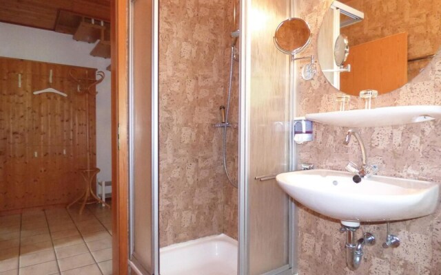 Beautiful Home in Thalfang With 4 Bedrooms and Wifi