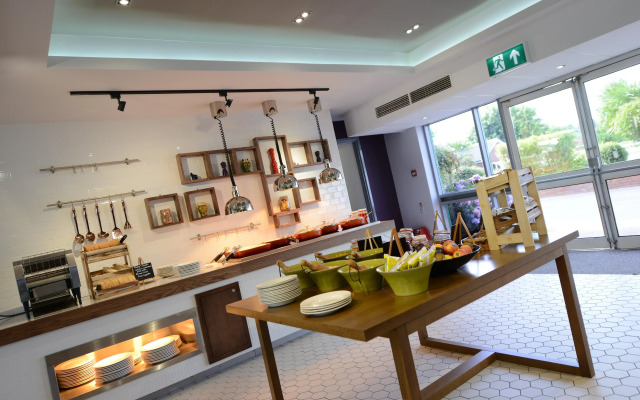 Holiday Inn Wolverhampton - Racecourse by IHG