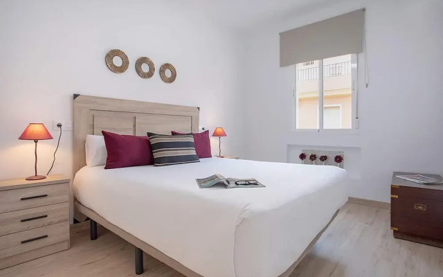 Magnificent 1 Bedroom Apartment With Balcony Santa Marta III