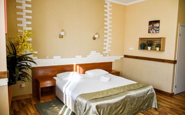 Express Hotel
