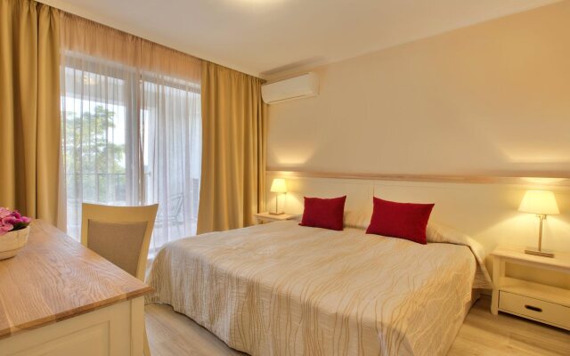 White Rock Castle Suite Hotel & SPA