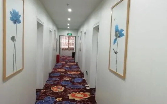 Jinyue Business Hotel